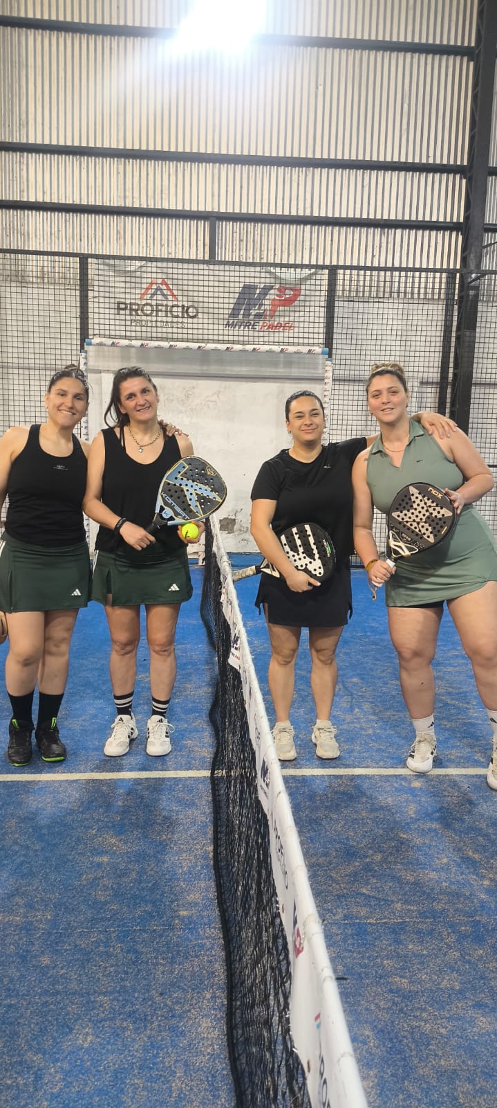 Foto de Magno, Camila / Movia, María Belen vs Butron, Nadia María / Soria, Lorena Noelia