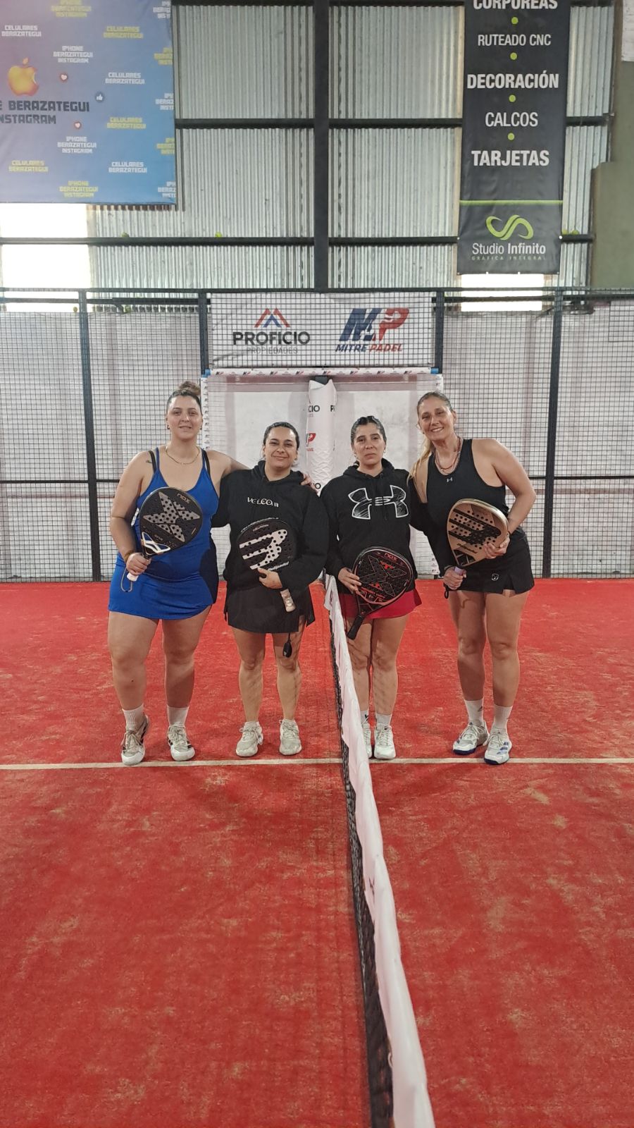 Foto de Binetti, Milena Anabela / Mateos, Agustina vs Magno, Camila / Movia, María Belen