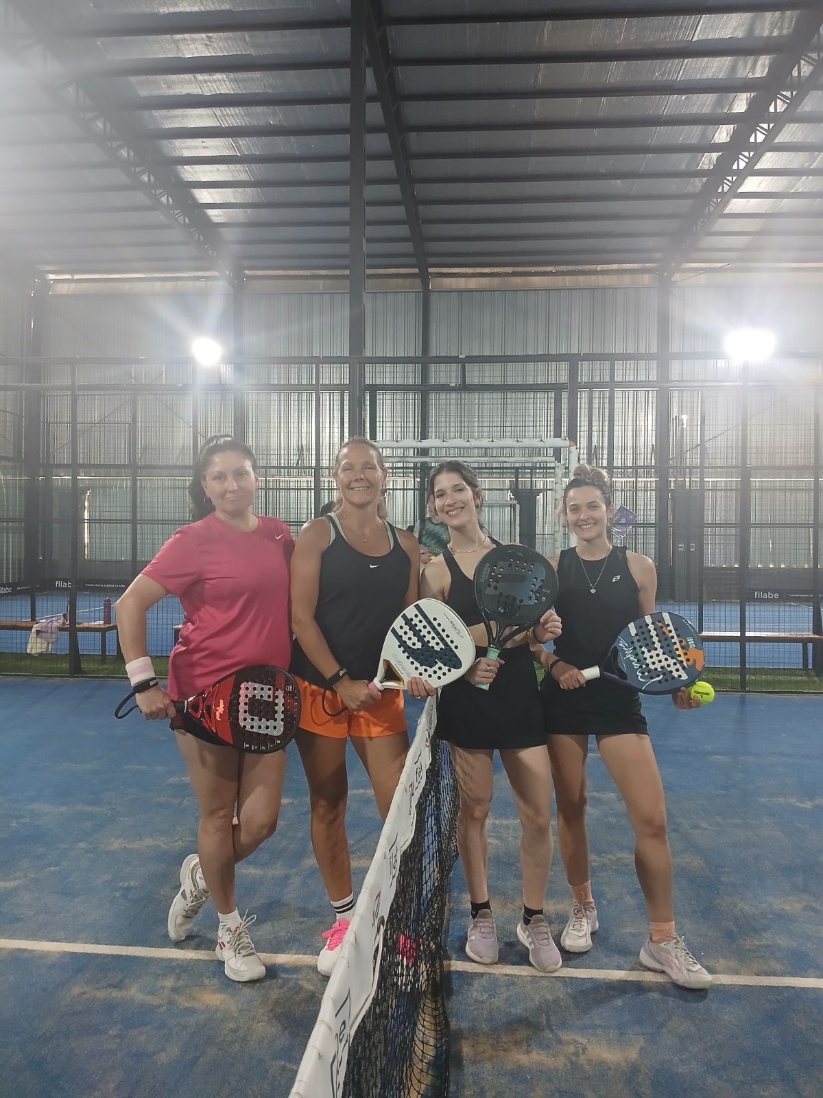 Foto de Errecart, Melany Daniela / Roman, Milagros Rocio vs Delbon, Mónica Elizabeth / Lozada, Karina