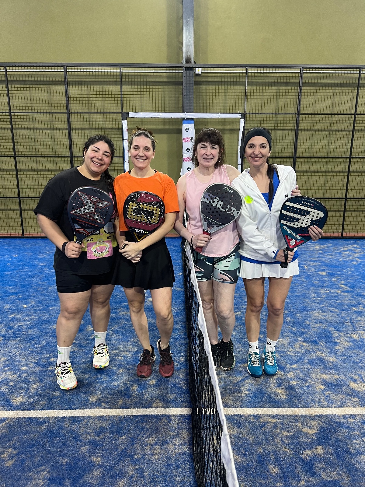 Foto de Cejas, Karina / Gómez, Silvana Marcela vs Gómez, Karen / Nasuti, Jesica Lorena