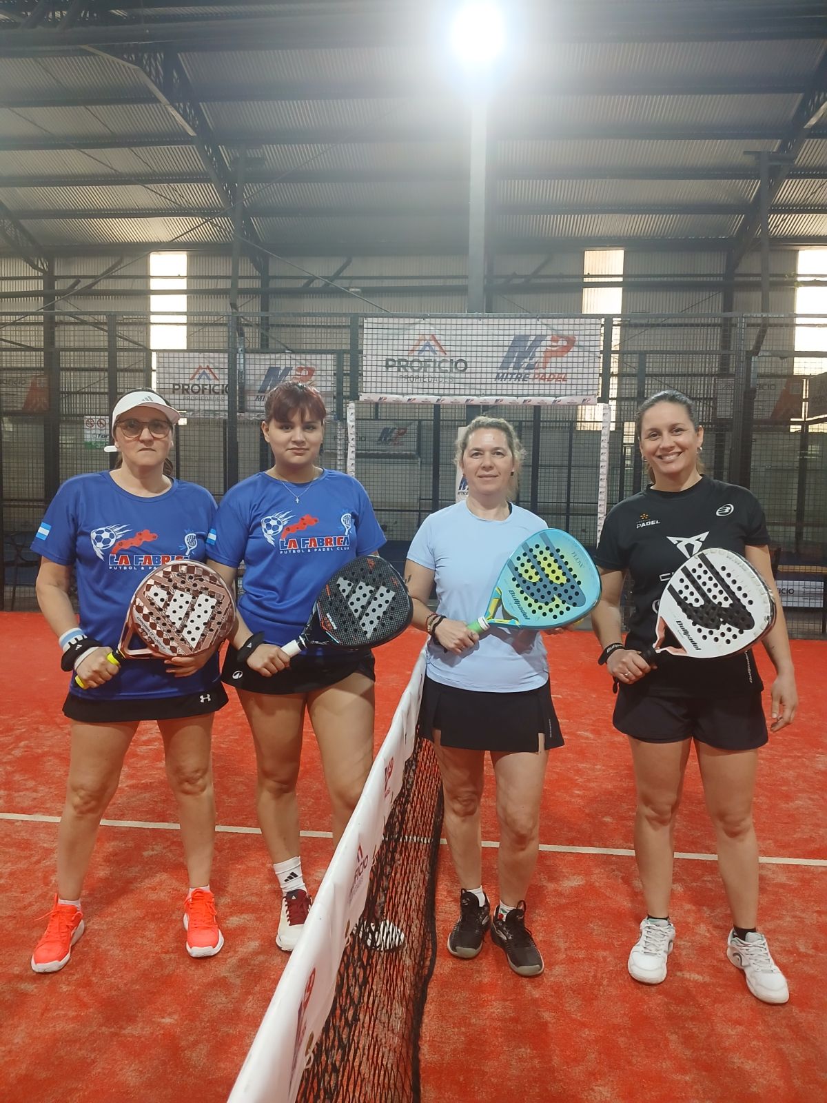 Foto de Leguizamon, Josefina / Lorenzi, Silvina vs Amadio, Andrea / Rodríguez, Carla